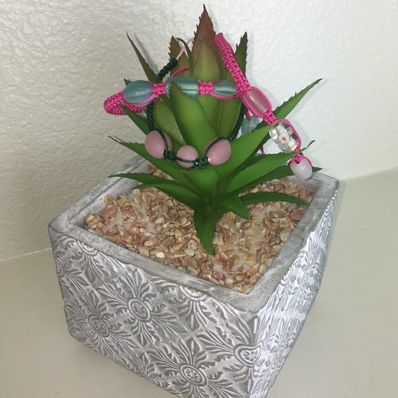 Handmade Chinese Knotting Bracelet W/ Glass Beads - Picture 8 of 8